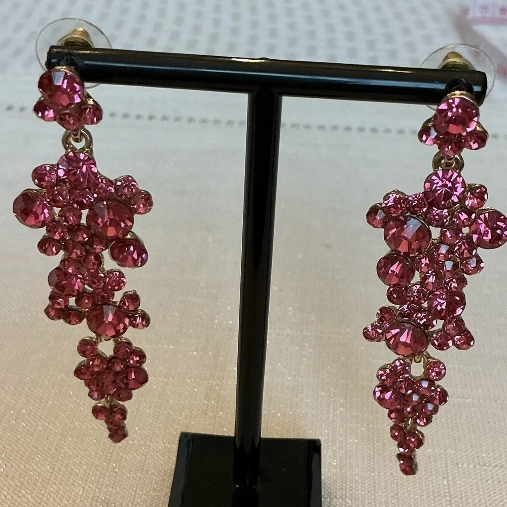 Pink Rhinestone Silver Tone Pendant Necklace and Earring Set